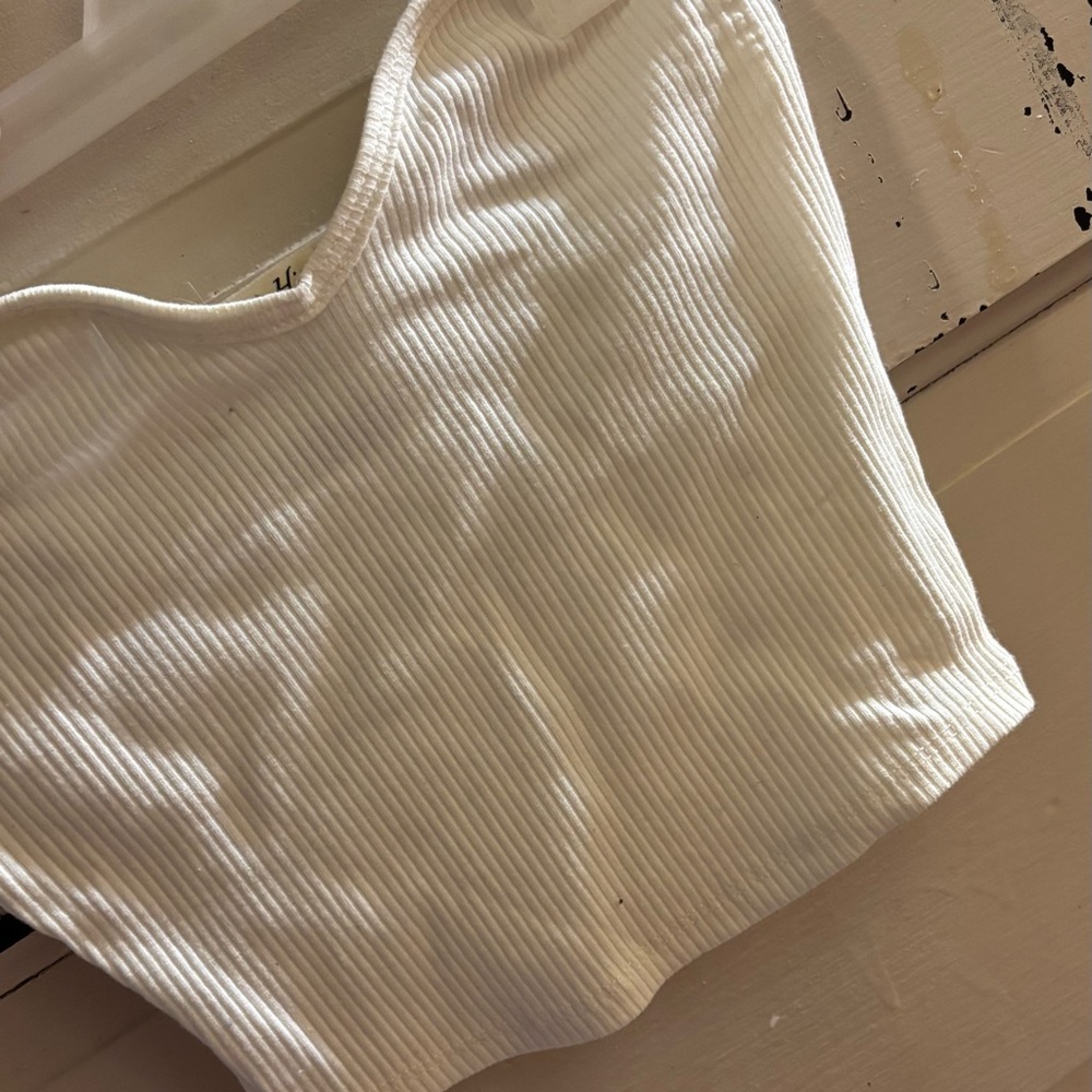 Women's Ribbed White Top